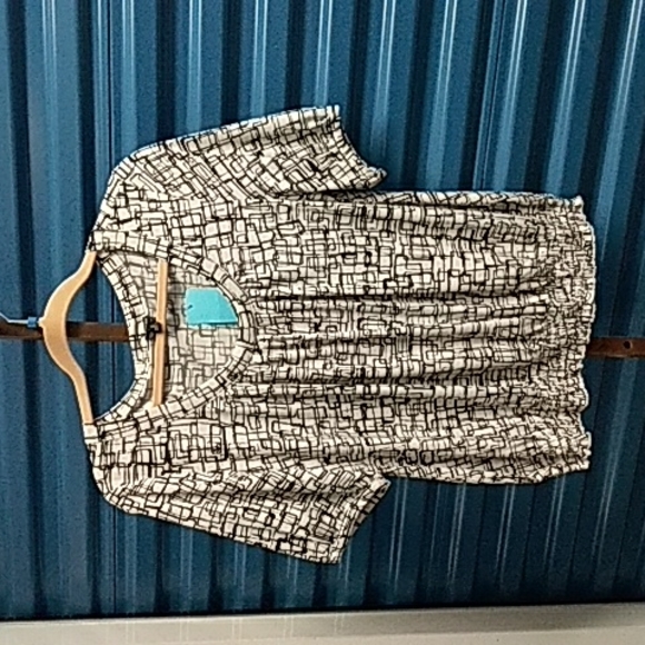 Rafaella Tops - Rafael's Scoop neck elbow sleeve Top